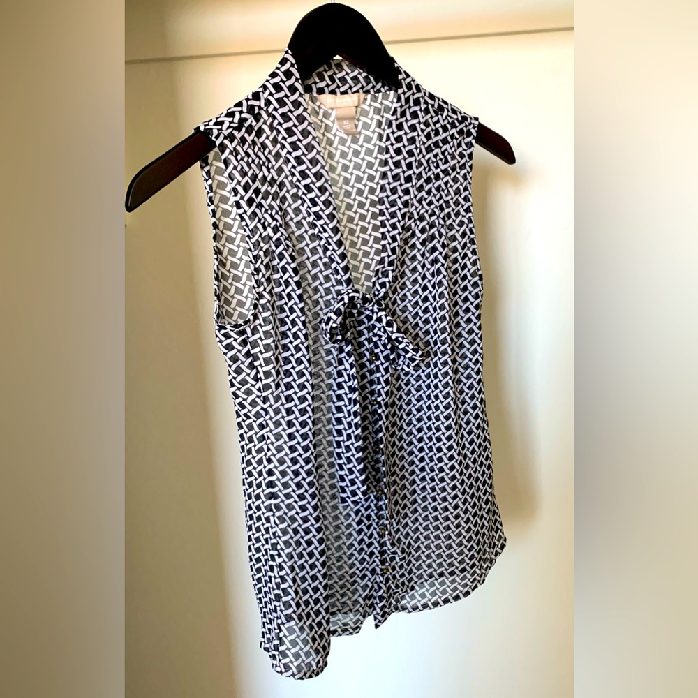Banana Republic- Sleeveless Top